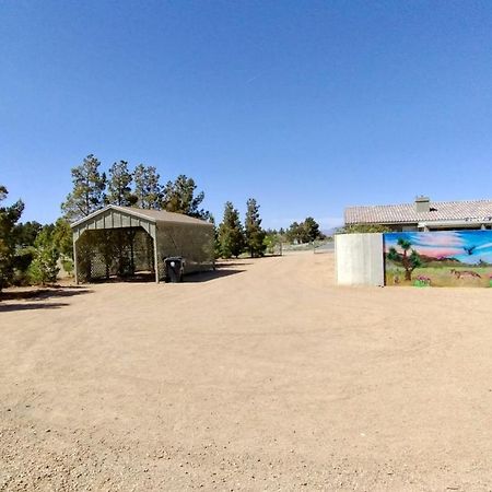 Falcon Cottage Парамп Экстерьер фото